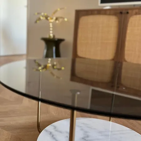 T2 Vue Apartment