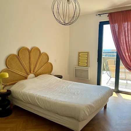 T2 Vue Apartment *