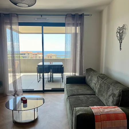 アパート T2 Vue *