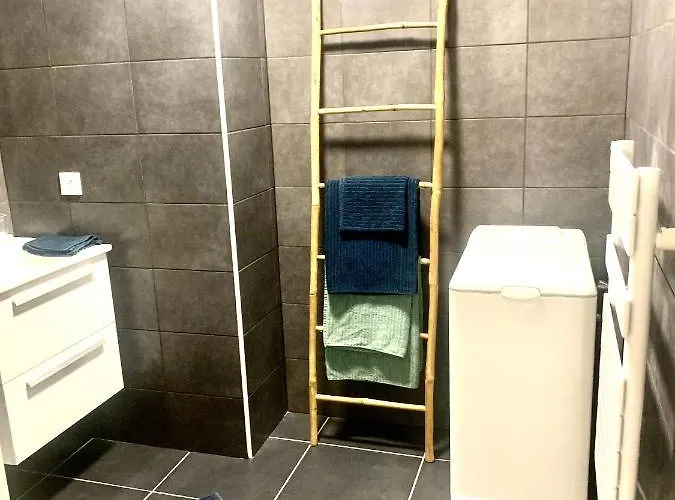 T2 Vue * אז'אקסיו